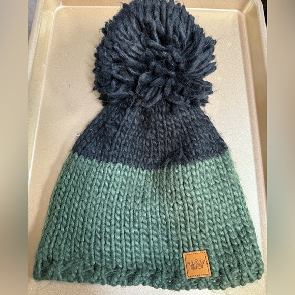fleece lined beanie black/olive green. WARMEST‎ hat out there! - Picture 1 of 2